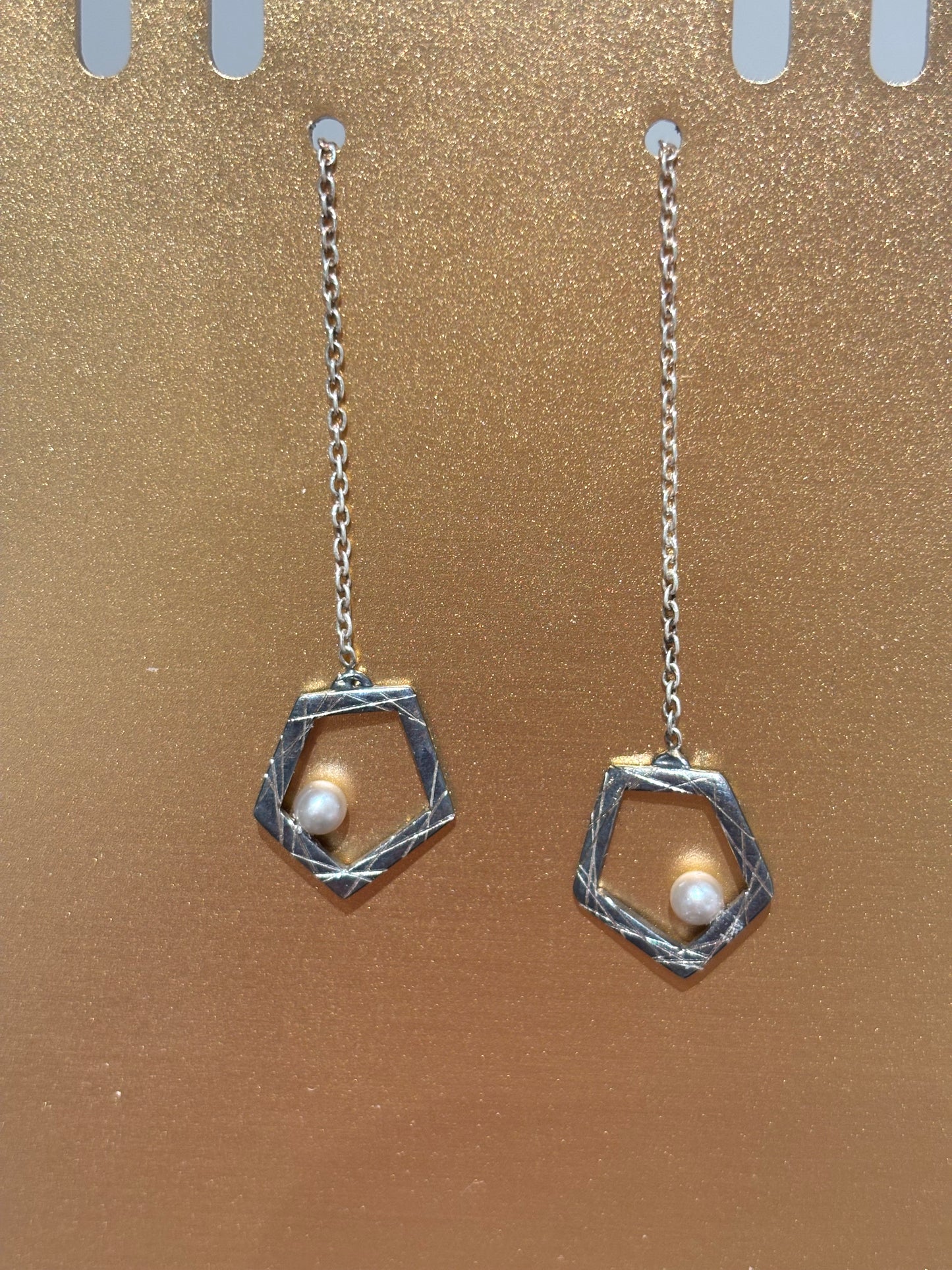 Mini pentagon threaders with pearls