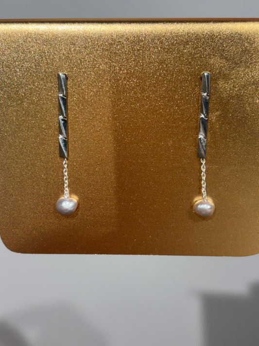 Faceted Bar Earrings with Pearls