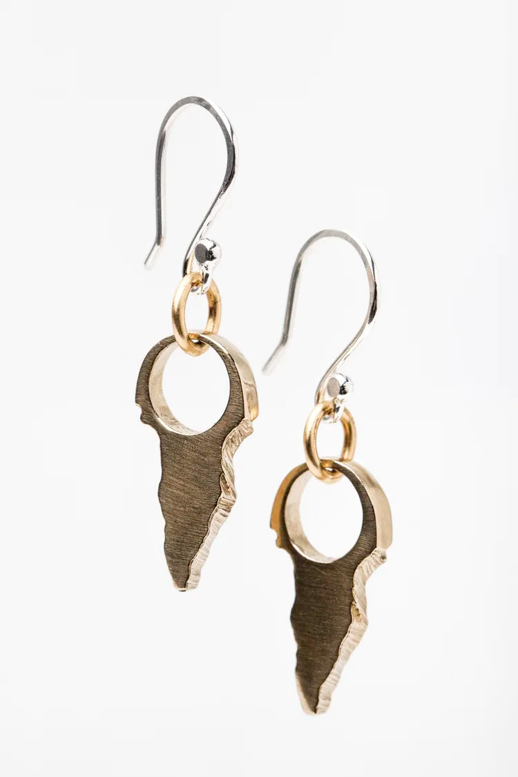 Guard Earrings Bronze